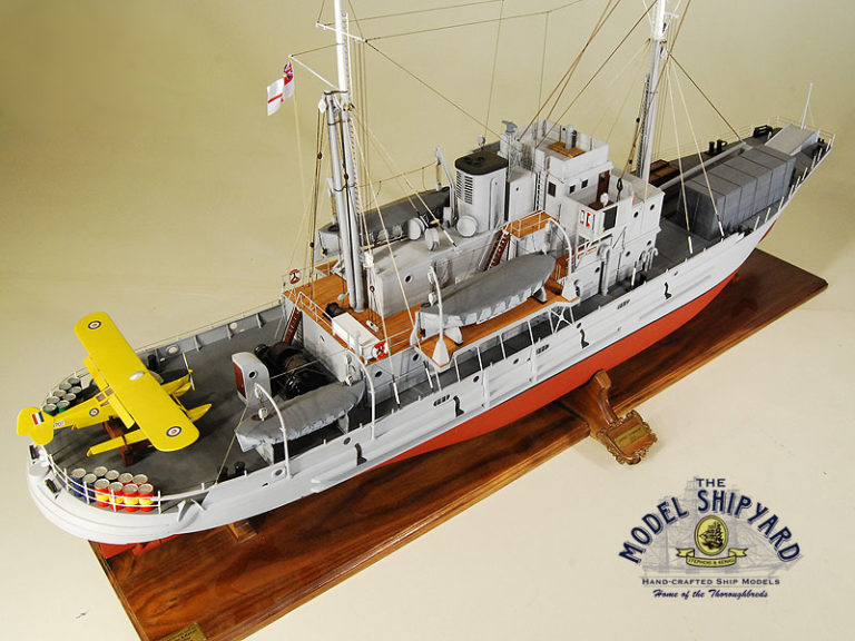 HMNZS Endeavour Wooden Scale Model Ship Star Quarter Deck View The